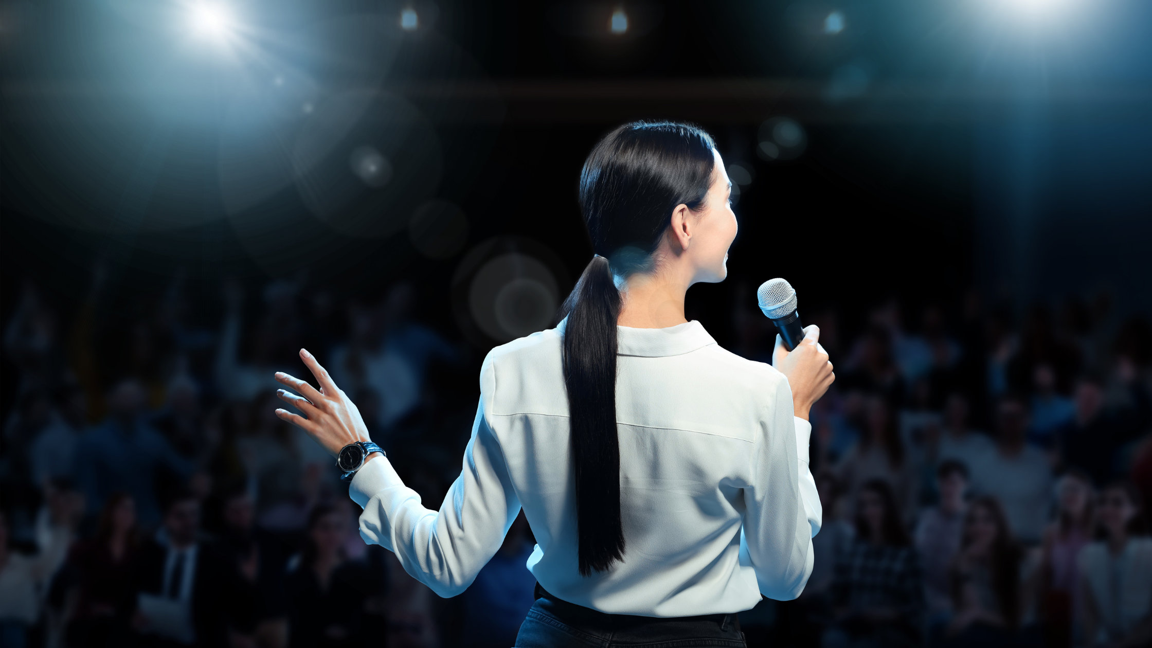 Motivational Speaker Guide to Connecting With Audiences Effectively